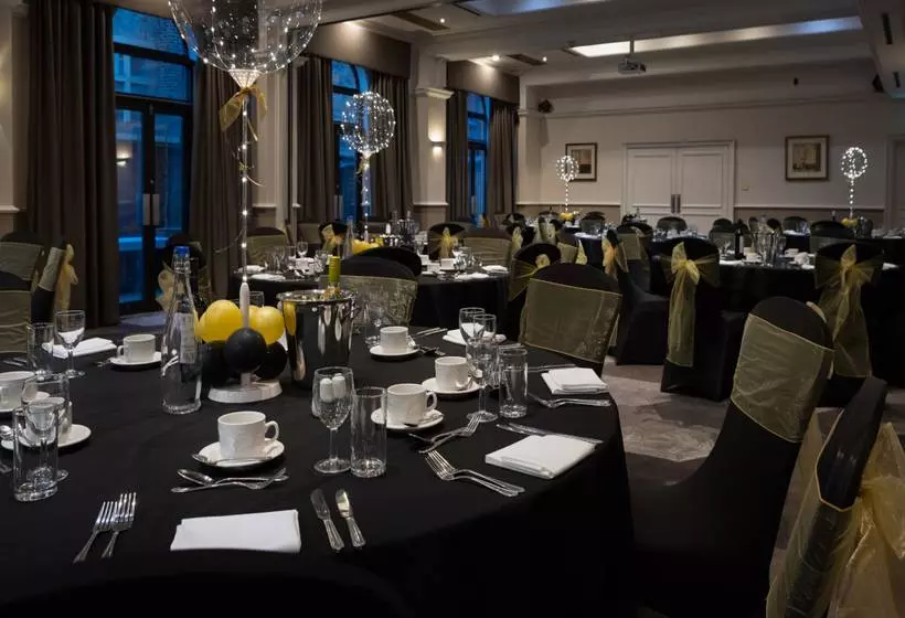 Отель Hilton York