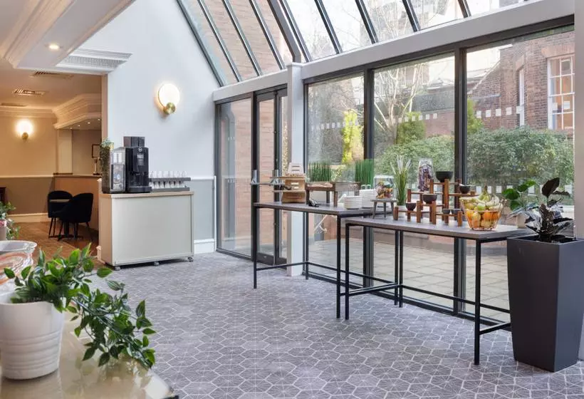 Отель Hilton York