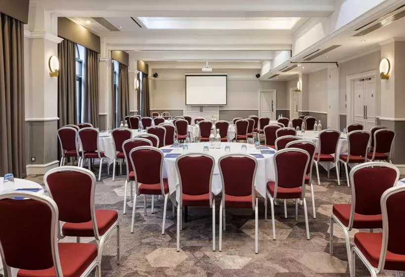 Отель Hilton York