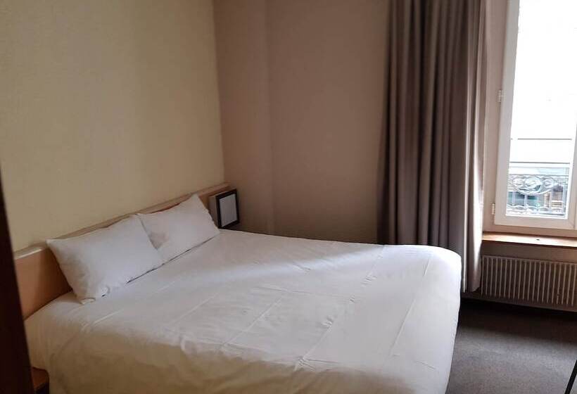 هتل Hôtel D Anjou