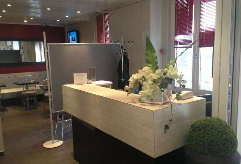 هتل Hôtel D Anjou