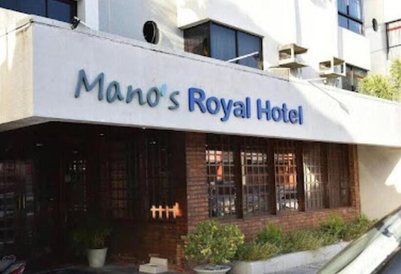 Hotel Manos Royal