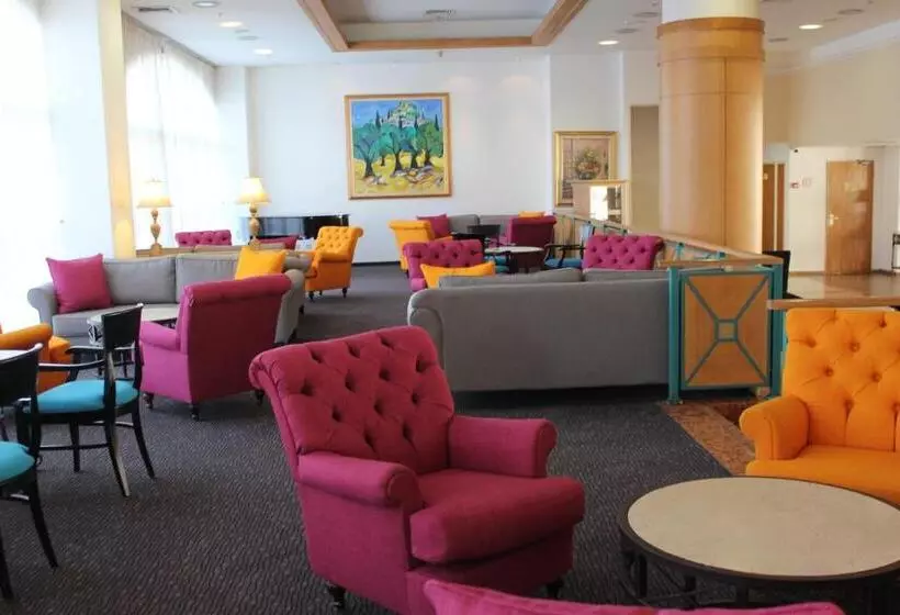 호텔 Plaza Nazareth Illit