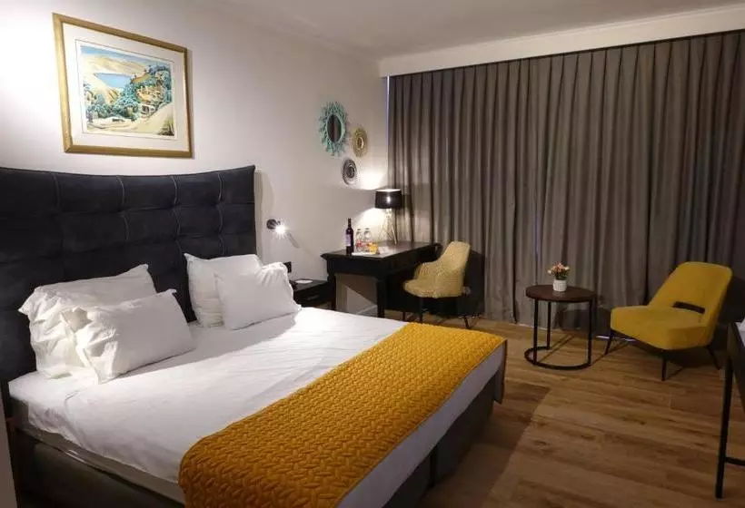 호텔 Plaza Nazareth Illit