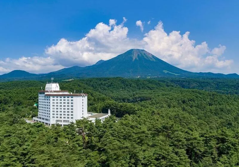 Отель Mercure Tottori Daisen Resort & Spa