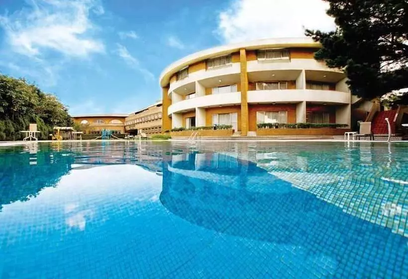 هتل Yaward Resort Taoyuan Golf & Country Club