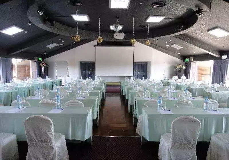 هتل Yaward Resort Taoyuan Golf & Country Club