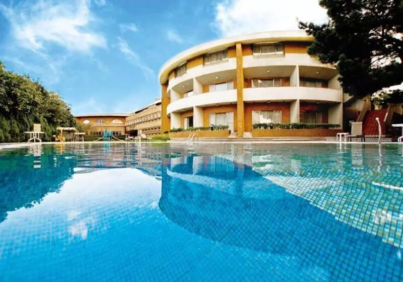 هتل Yaward Resort Taoyuan Golf & Country Club