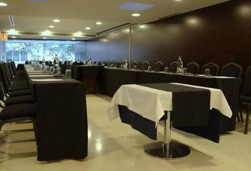 Отель Zenit Borrell