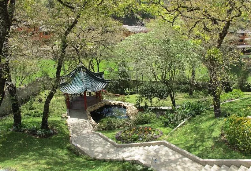 Suites Jardin Imperial