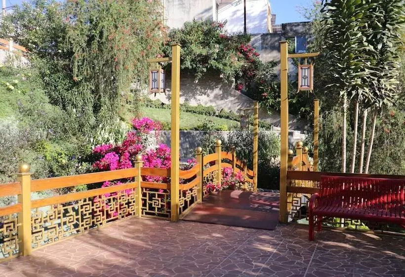 Suites Jardin Imperial