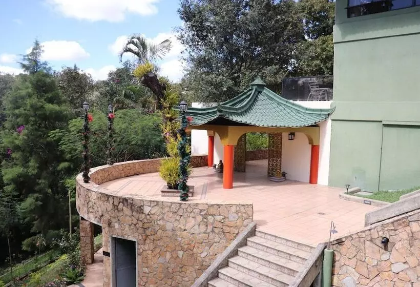 Suites Jardin Imperial