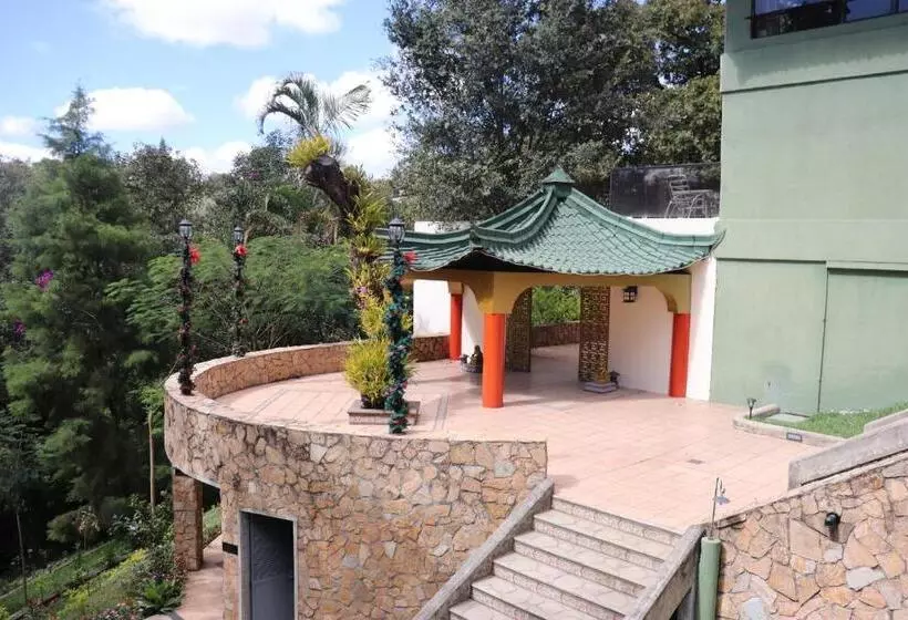 Suites Jardin Imperial