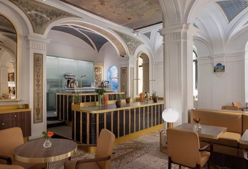 هتل Maison Roma Piazza Di Spagna Una Esperienze