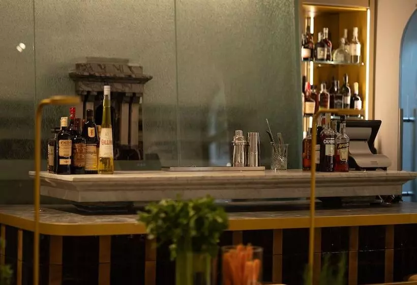 هتل Maison Roma Piazza Di Spagna Una Esperienze