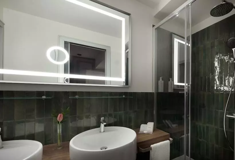 هتل Maison Roma Piazza Di Spagna Una Esperienze