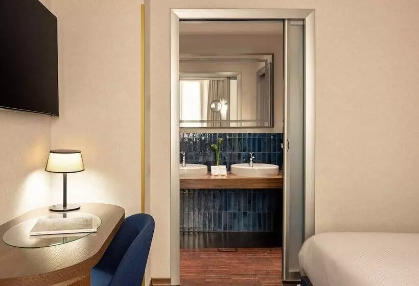 هتل Maison Roma Piazza Di Spagna Una Esperienze