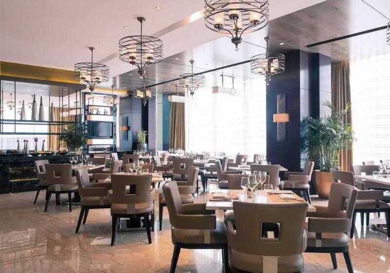 Отель Beijing Oriental Mingyue