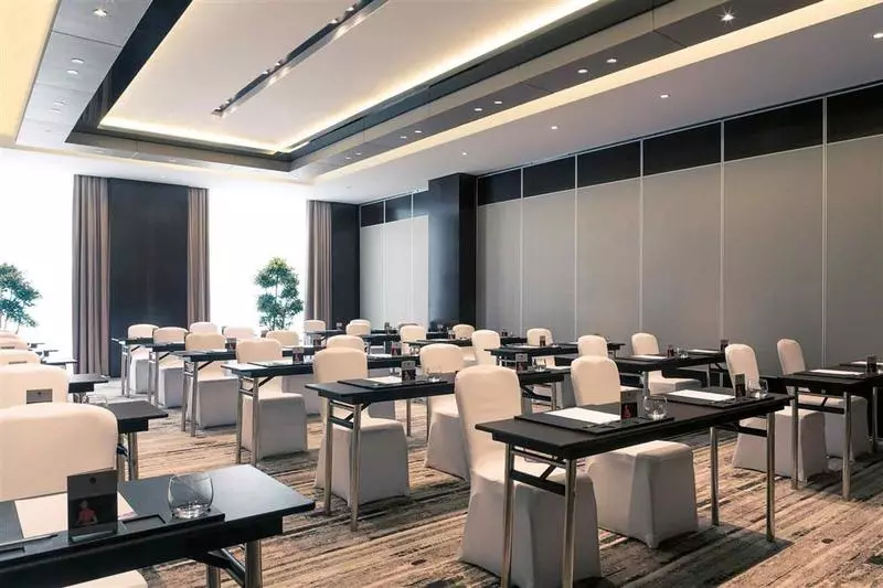 Отель Beijing Oriental Mingyue