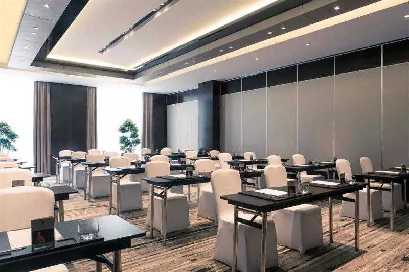 Отель Beijing Oriental Mingyue