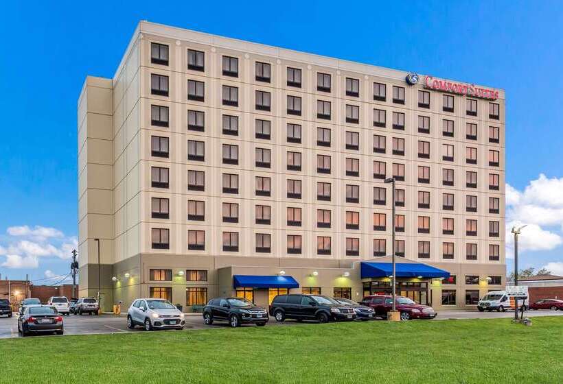 فندق Comfort Suites Chicago O Hare Airport