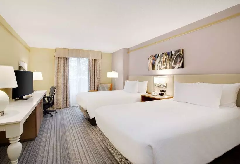 Отель Hilton Garden Inn Saratoga Springs