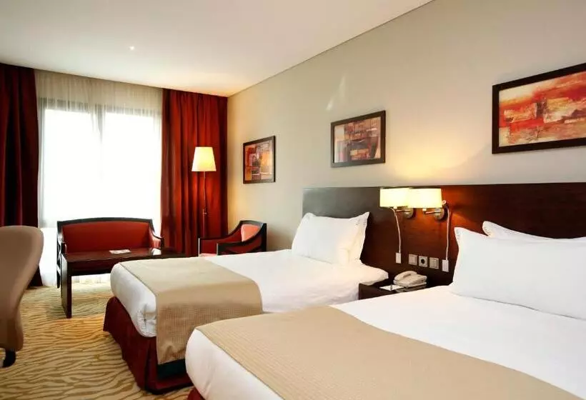 Отель Holiday Inn Olaya, An Ihg