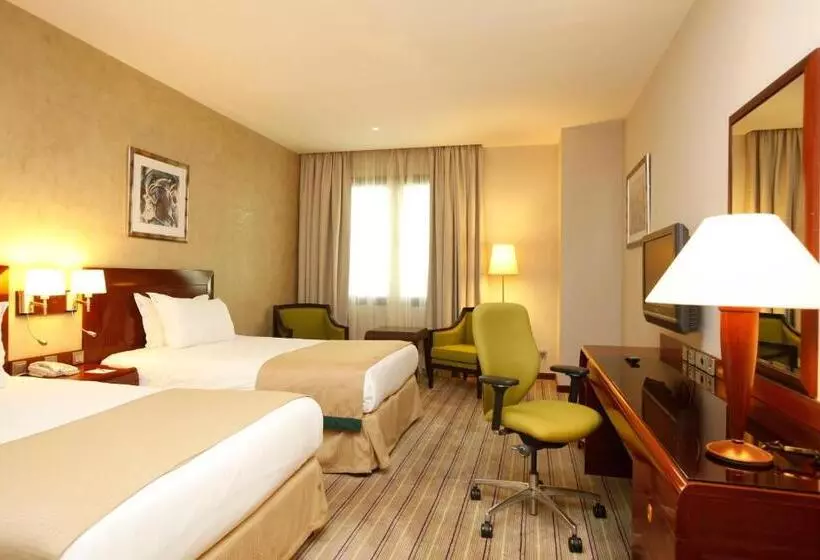 Отель Holiday Inn Olaya, An Ihg