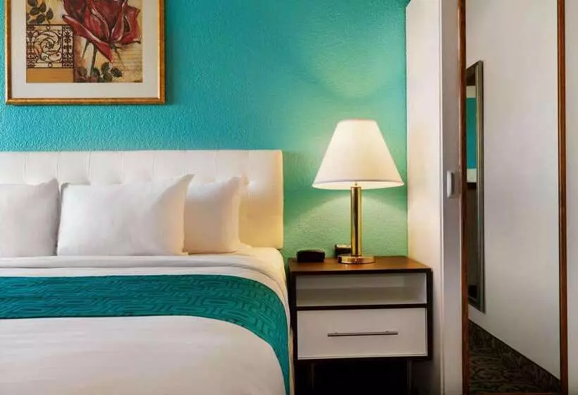 هتل Howard Johnson By Wyndham Billings