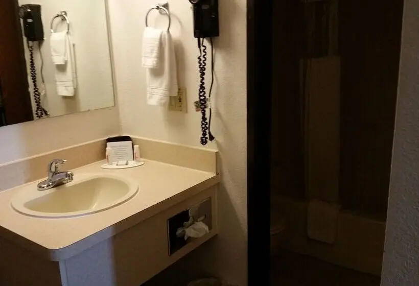 فندق Howard Johnson By Wyndham Billings