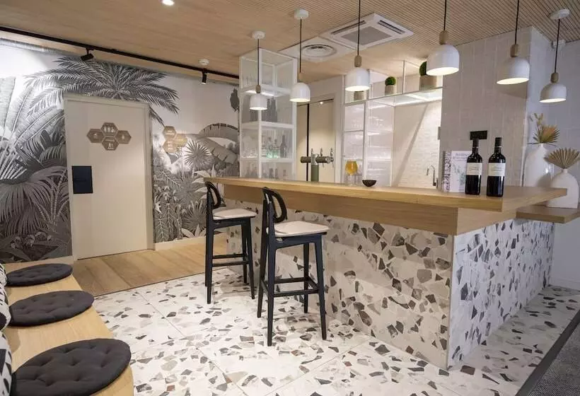 Отель Hôtel Life Bordeaux Gare   Bg