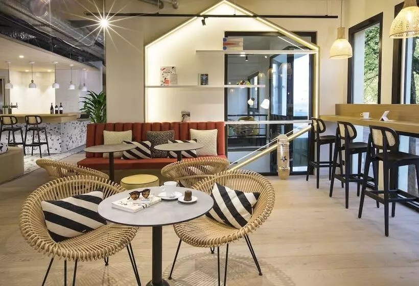 Отель Hôtel Life Bordeaux Gare   Bg