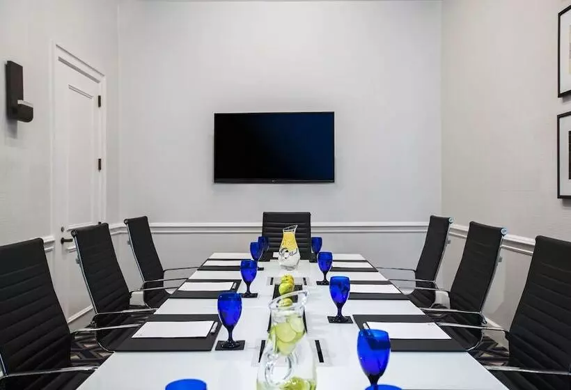 The Notary Hotel, Philadelphia, Autograph Collection