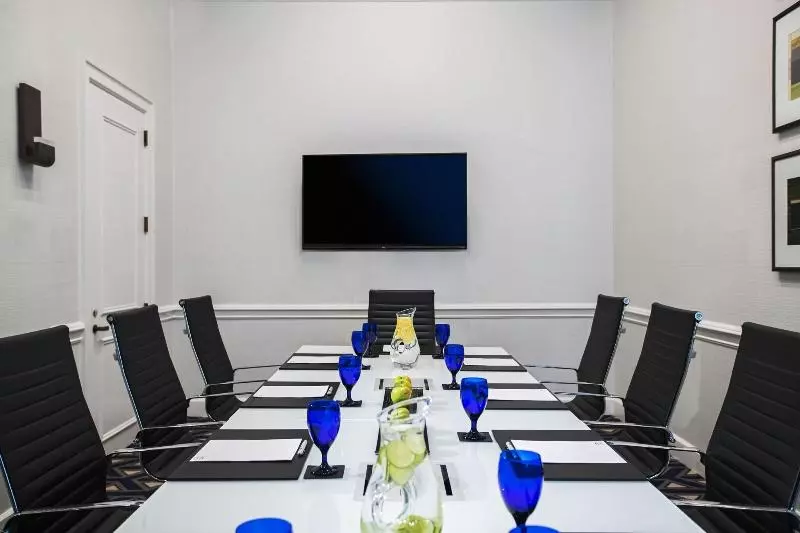 The Notary Hotel, Philadelphia, Autograph Collection