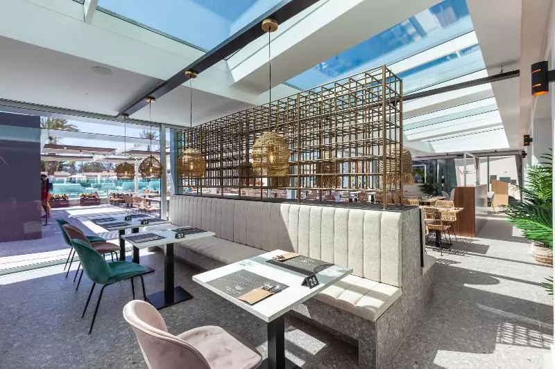 Kumara Serenoa by Lopesan Hotels