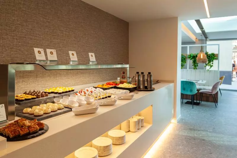 Kumara Serenoa by Lopesan Hotels