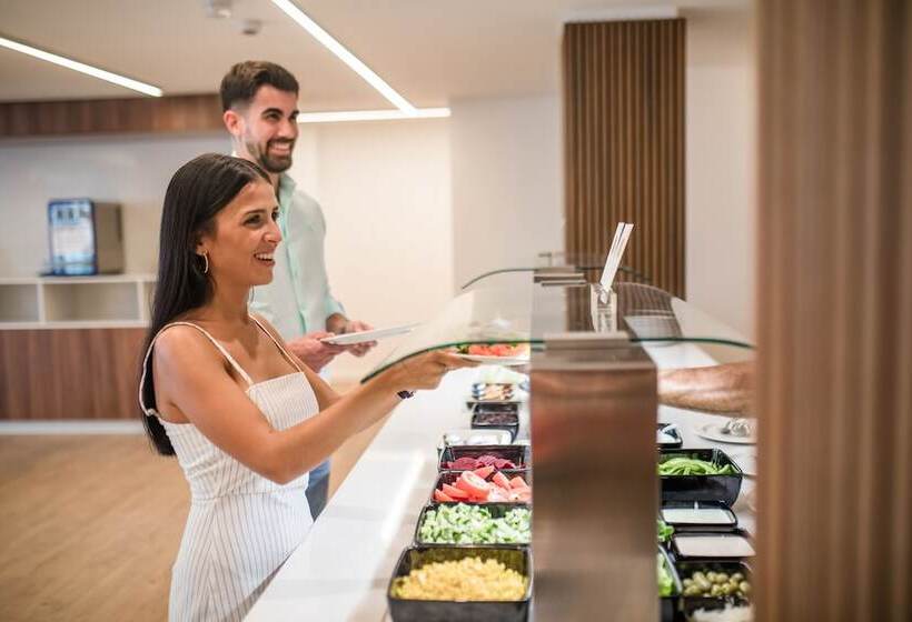 Kumara Serenoa by Lopesan Hotels