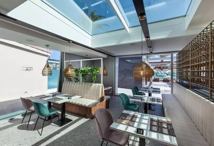 Kumara Serenoa by Lopesan Hotels