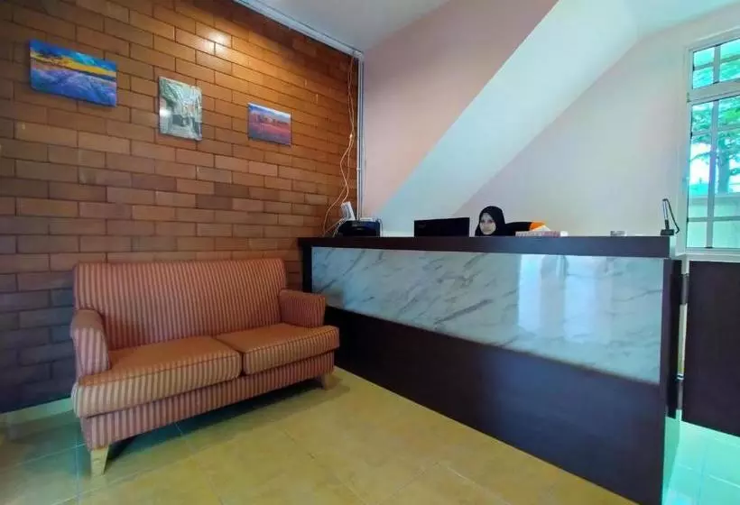 Hotelli Oyo 89934 Rose Village Inn 1