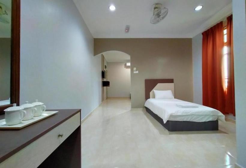 ホテル Oyo 89934 Rose Village Inn 1