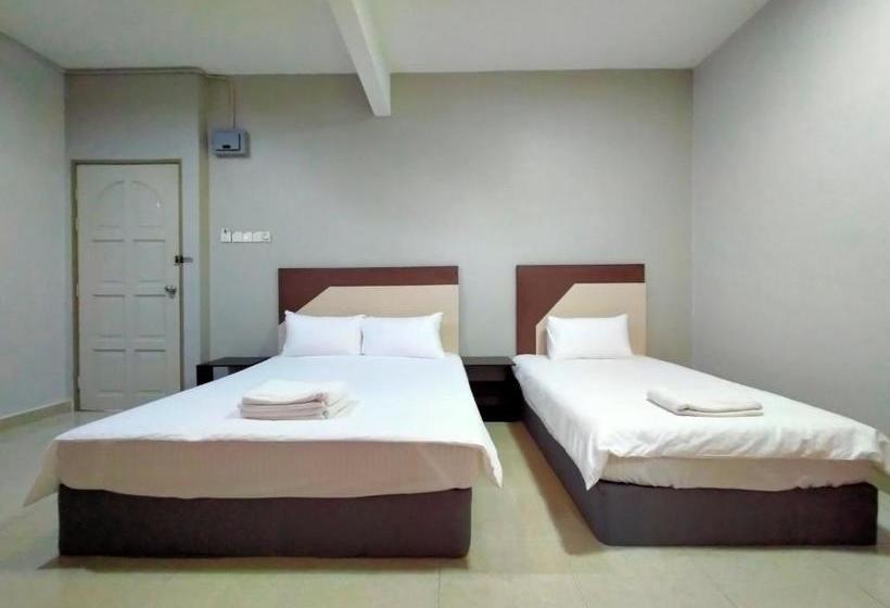 ホテル Oyo 89934 Rose Village Inn 1