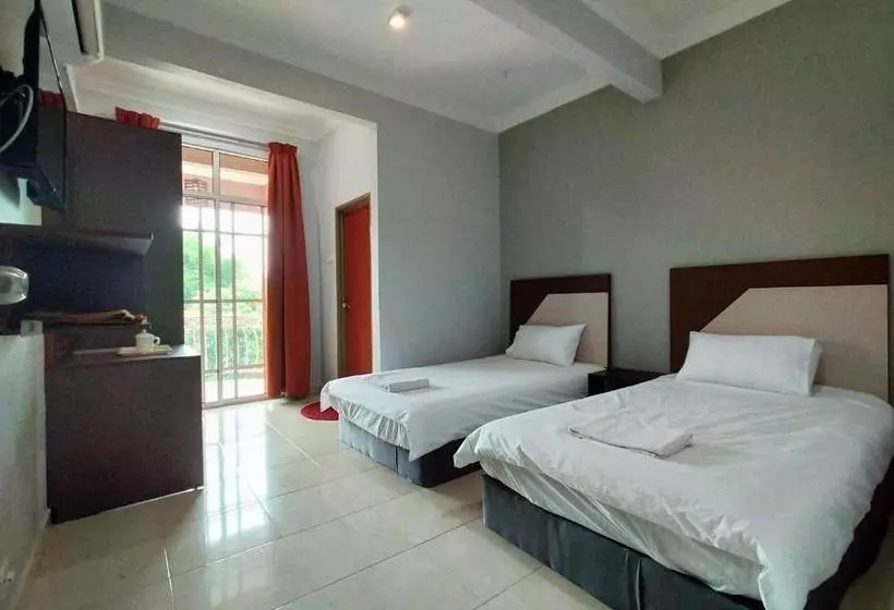 Hotelli Oyo 89934 Rose Village Inn 1