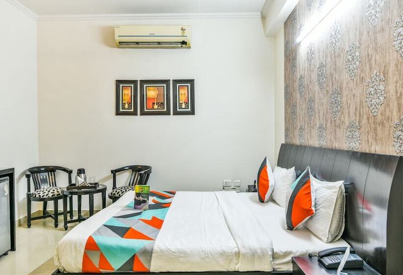 Fabhotel The Huespedes