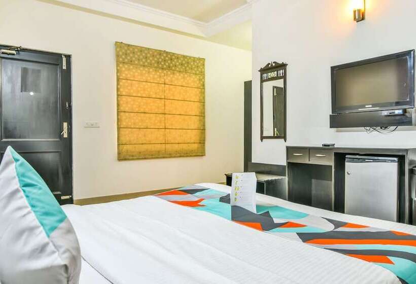 Fabhotel The Huespedes