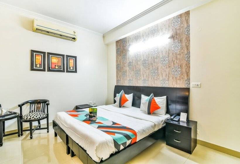 Fabhotel The Huespedes