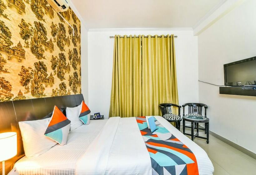 Fabhotel The Huespedes