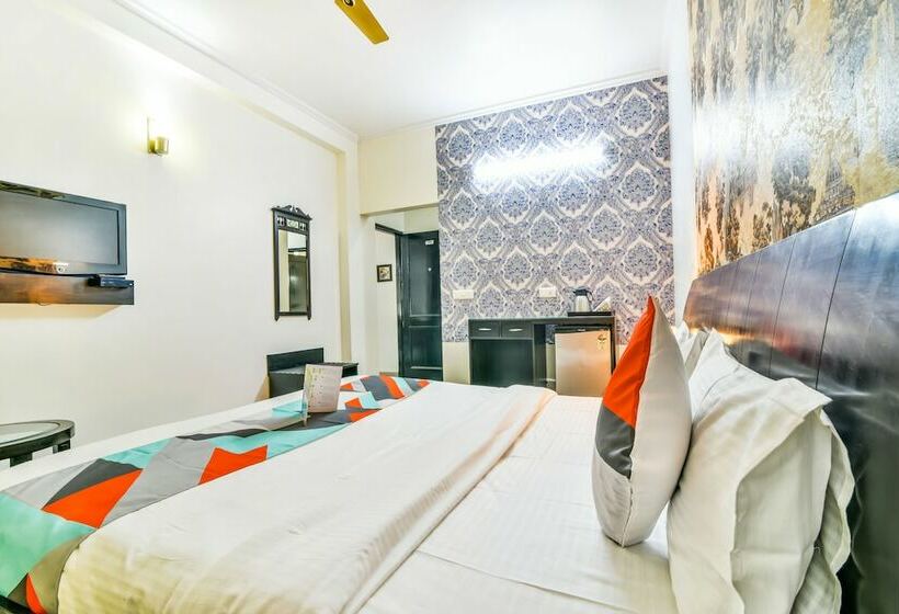 Fabhotel The Huespedes