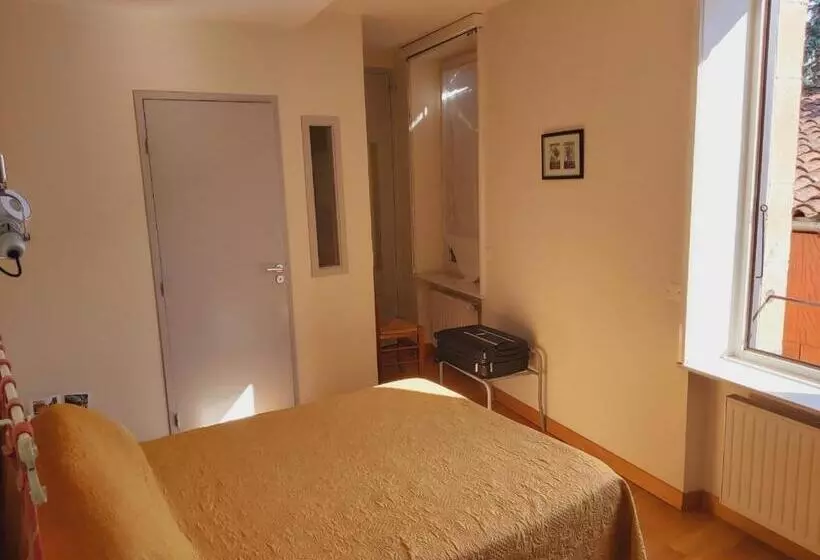 Hotelli Le Relais De La Tour