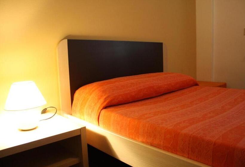 ペンション B&b 5 Sensi