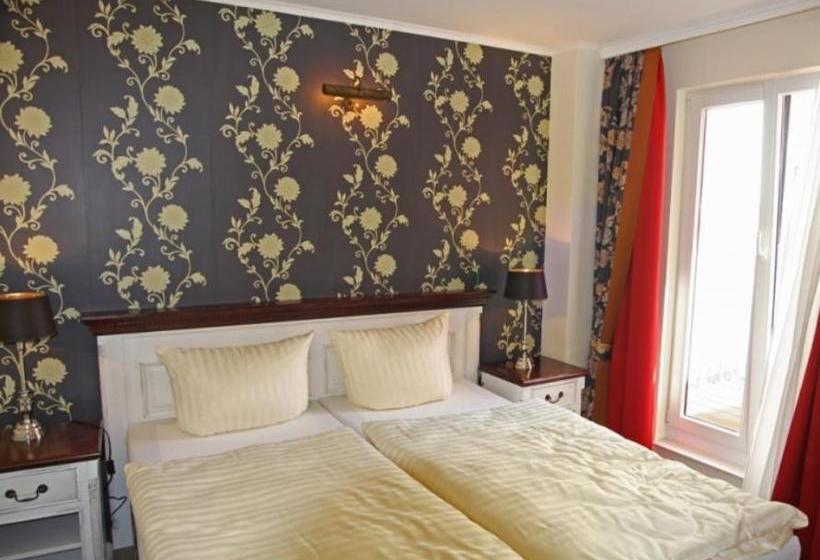 پانسیون Ratskeller Waren